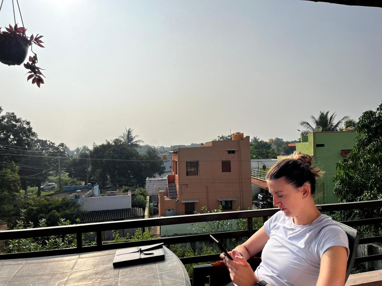 Prajwal Home Stay ฮัมปี ภายนอก รูปภาพ